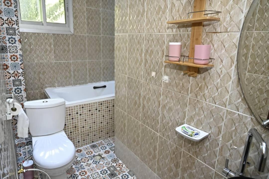 Appartement Cosy Gold Bonapriso Douala Esterno foto