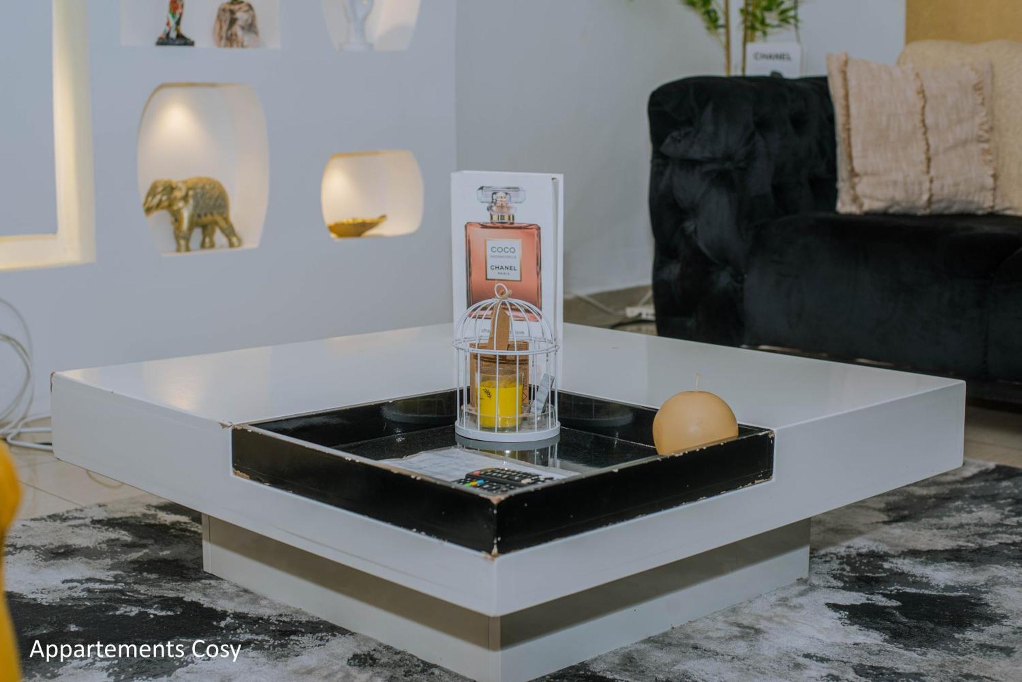Appartement Cosy Gold Bonapriso Douala Esterno foto